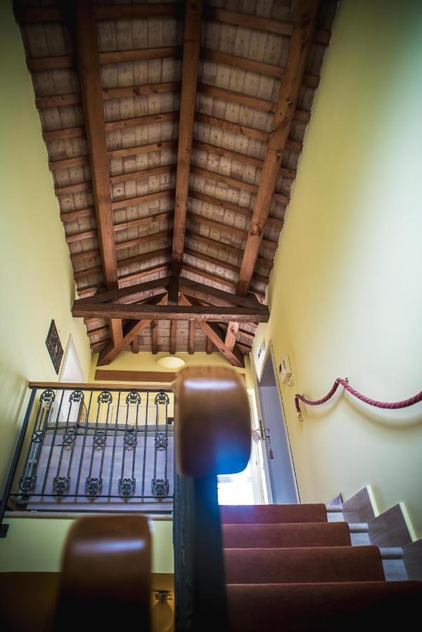B&B Palazzo Mestichelli Boutique Palace Монтепрандоне Екстериор снимка