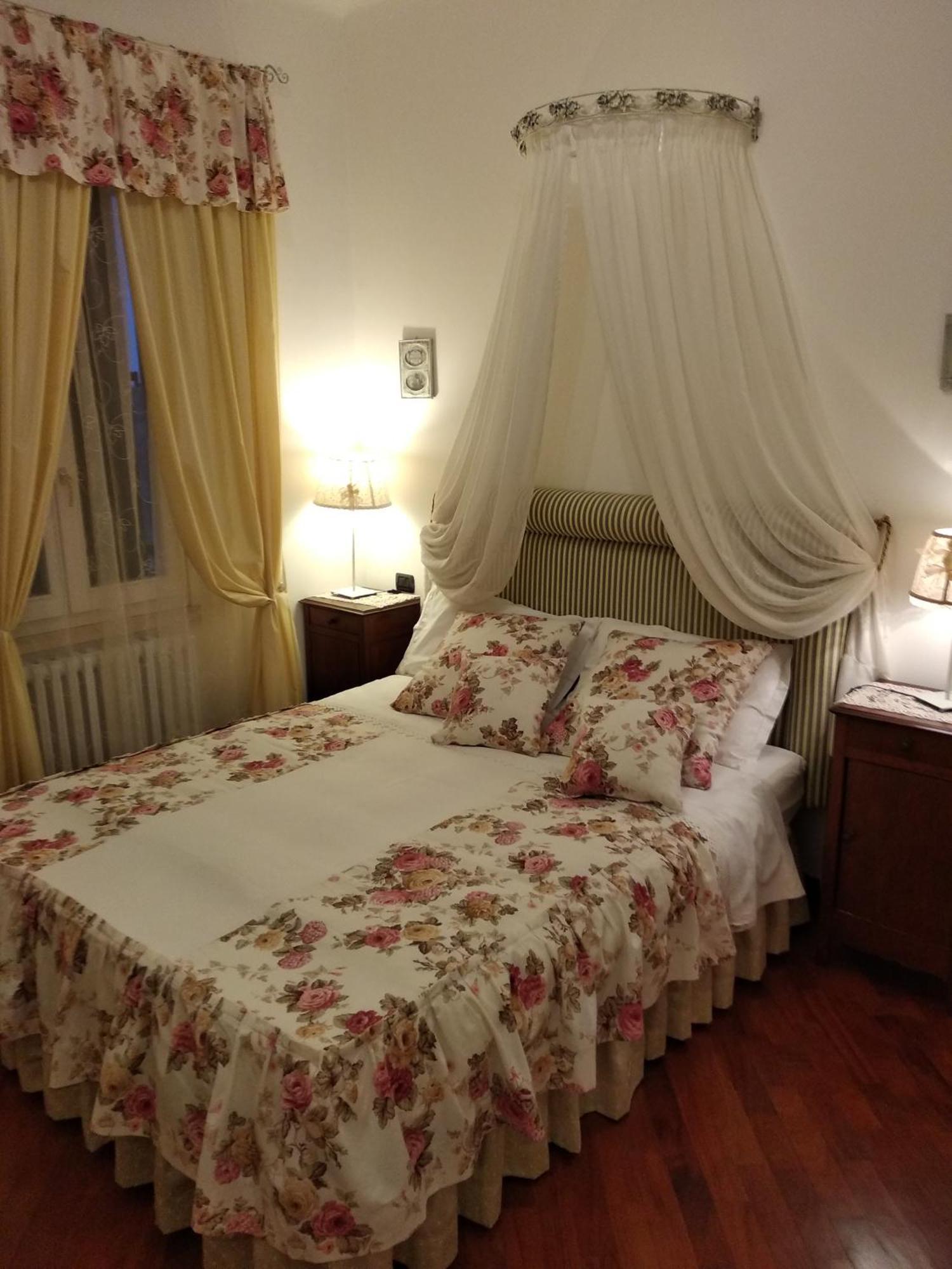 B&B Palazzo Mestichelli Boutique Palace Монтепрандоне Стая снимка
